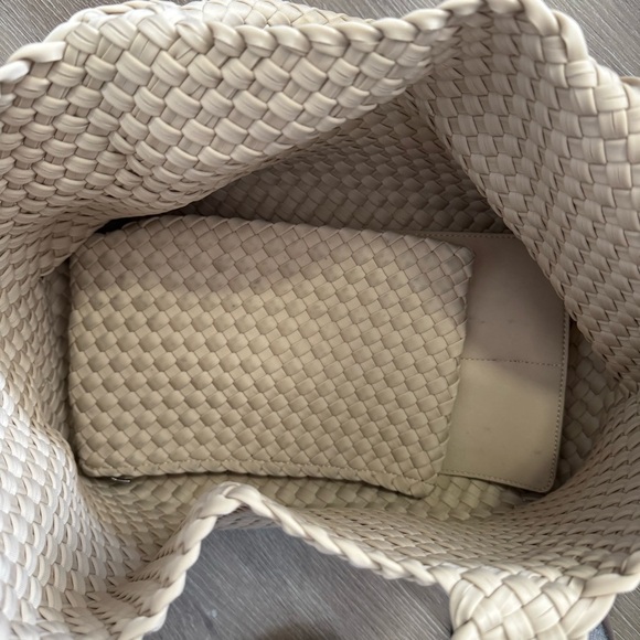 Naghedi St. Barths Medium Tote Bag - Picture 3 of 14